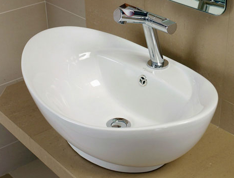 Compact design for small bathrooms<br/>Color:white